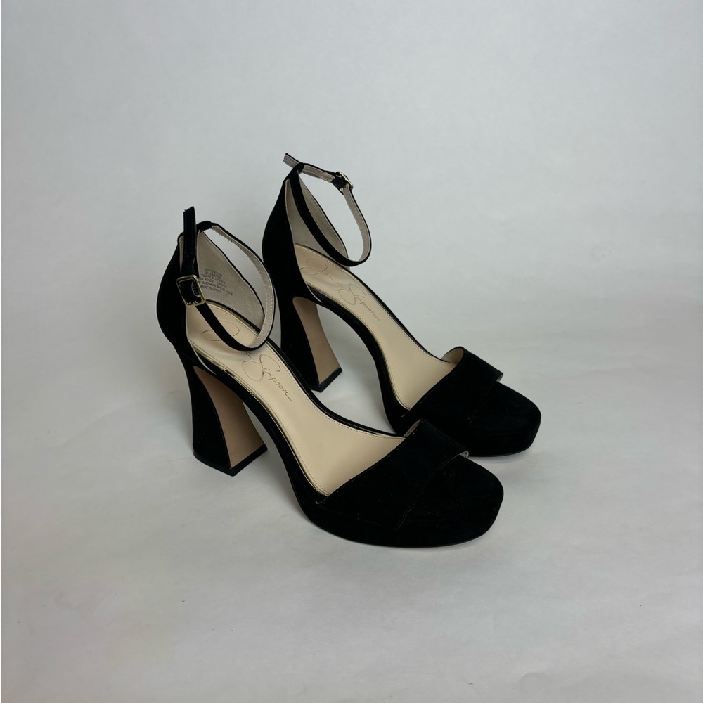 Groovy retro chunky strappy heels